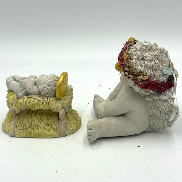 Cast Art Dreamsicles: Modesty Cherub & “Baby Jesus" Nativity Creche Figurines - Picture 8 of 16